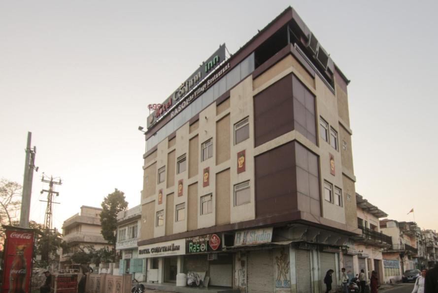 Hotel Confirm Inn Kota Кота Екстер'єр фото